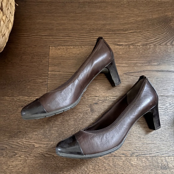 Rockport Leather Heels - Picture 2 of 2